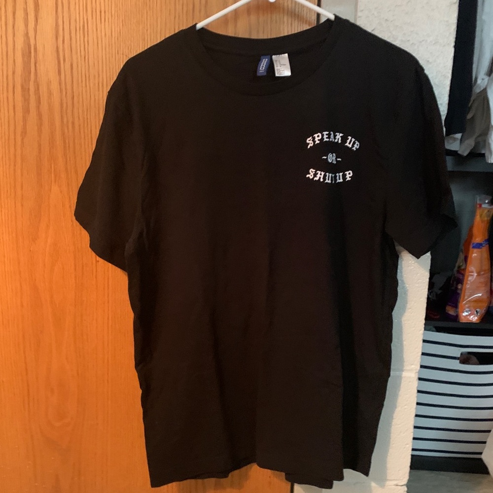Mens T shirt size Medium
